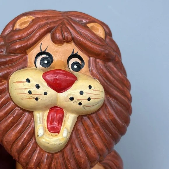 Vintage Coin Bank, Lion In A Cage "Please Feed Me" Ceramic Bank, 5" 80's  Taiwan - Picture 11 of 16
